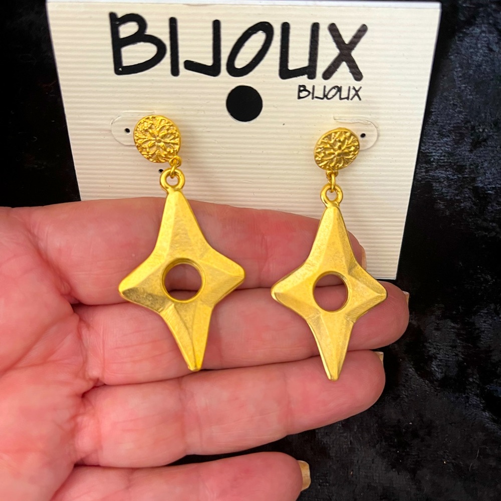 Matt gold earrings just beautiful